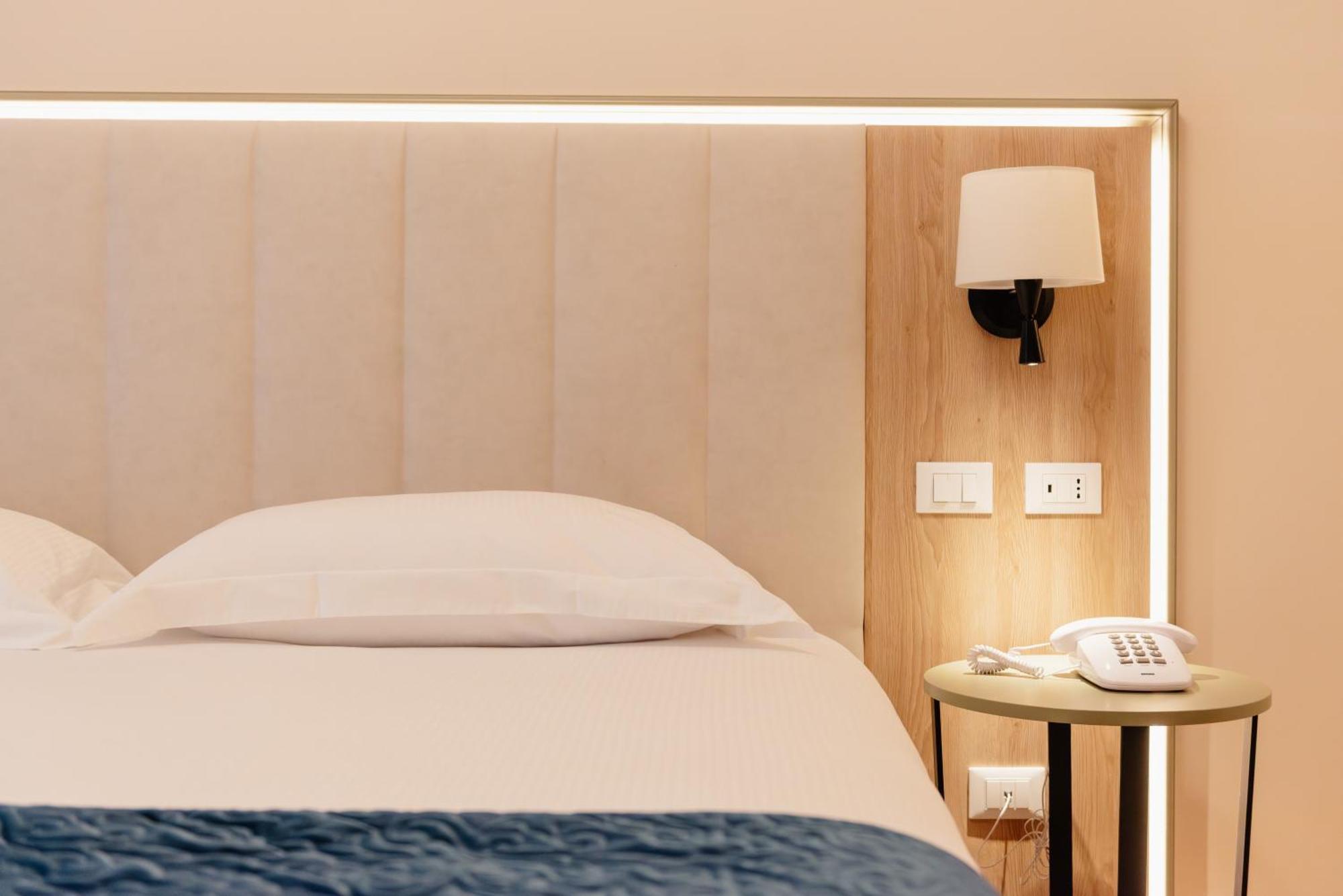 Hotel Due Palme Mergozzo Dış mekan fotoğraf